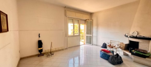 5 rooms Apartment in Avellino, Italy No. 286668 11