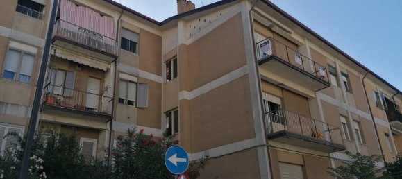 5 rooms Apartment in Avellino, Italy No. 286668 2