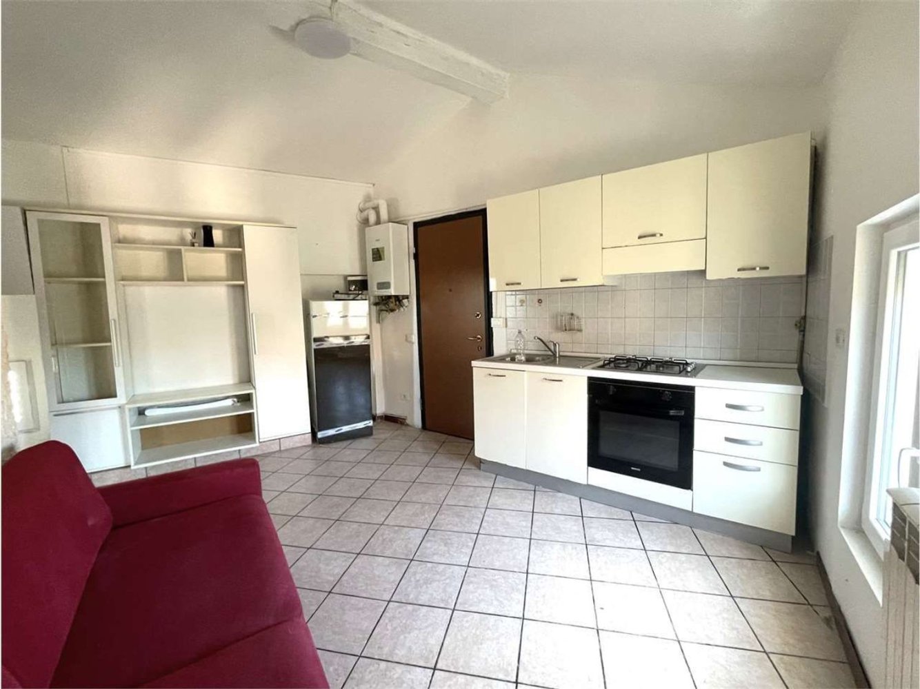 Квартира с 2 комнатами в Ломаццо, Италия № 333658