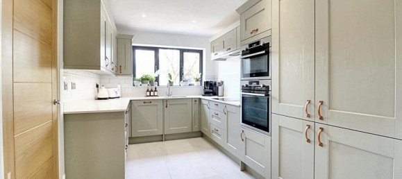 4 bedrooms House in Biggin Hill, United Kingdom No. 4730 2