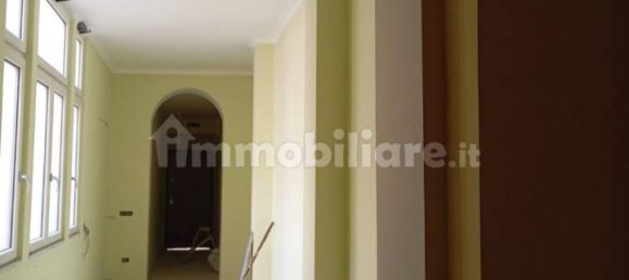 2 bedrooms Apartment in Crotone, Italy No. 292607 6
