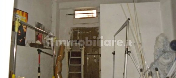 3-Zimmer Gewerbliche Immobilie in Lucca, Italy, Nr. 332130 14