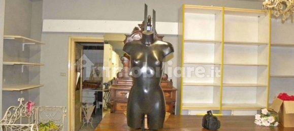 3-Zimmer Gewerbliche Immobilie in Lucca, Italy, Nr. 332130 7