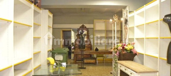 3-Zimmer Gewerbliche Immobilie in Lucca, Italy, Nr. 332130 4