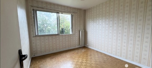 1 bedroom Apartment in Poissy, France No. 348009 6