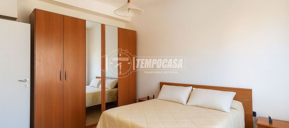Apartamento de 2 dormitorios en Lodi, Italy No. 378496 15