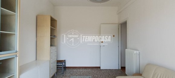 Apartamento de 2 dormitorios en Lodi, Italy No. 378496 6