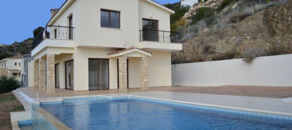3 bedrooms Villa in Paphos, Cyprus No. 1658 2
