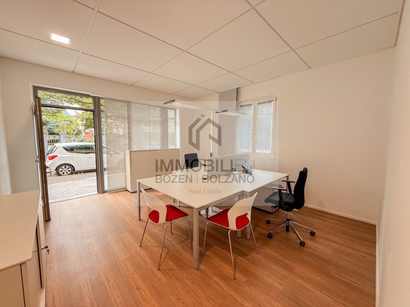 65m² Office in Trentino-Alto Adige, Italy No. 313035