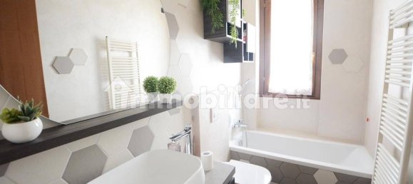 3 Schlafzimmer Wohnung in Cavenago di Brianza, Italy, Nr. 122388 15