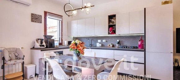 Квартира с 2 спальнями в Куаррата, Италия № 351071 12