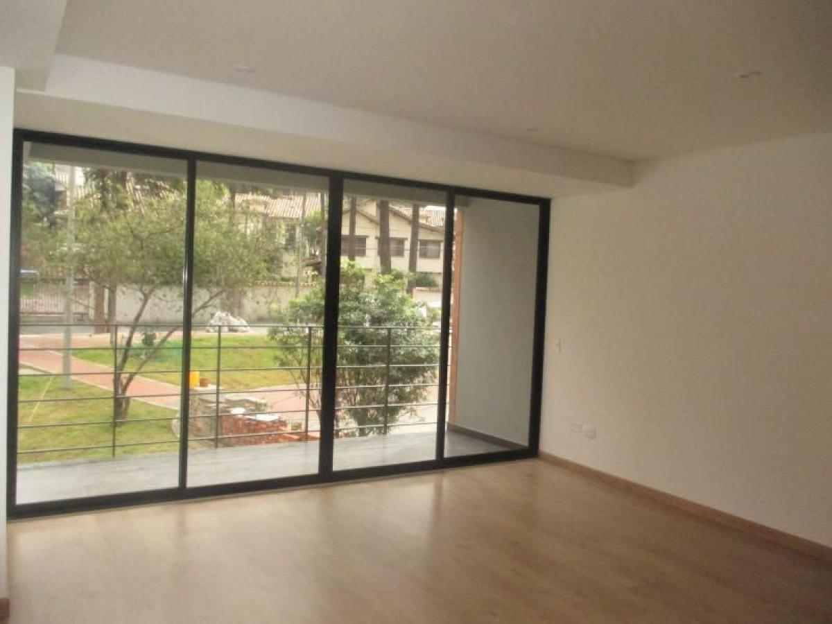 3 bedrooms House in Bogota, Colombia No. 12873