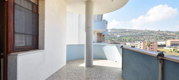 2 Schlafzimmer Wohnung in Vasto, Italy, Nr. 214518 15