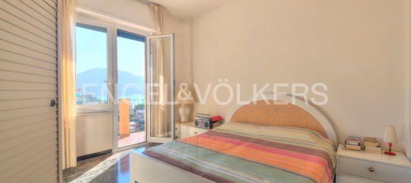 4 bedrooms Villa in Recco, Italy No. 125916 10