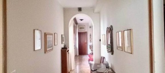 7-salle Appartement à Crema, Italy No. 82685 7