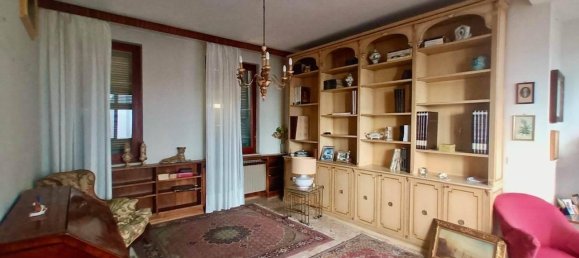 7-salle Appartement à Crema, Italy No. 82685 9