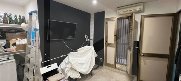 1-salle Propriété commerciale à Bari, Italy No. 329968 2