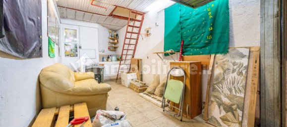  مرآب في Rome, Italy 21متر مربع رقم 282022 12