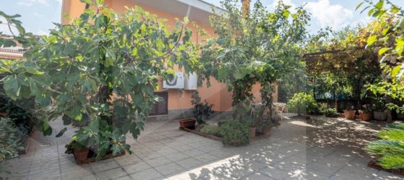 12-Zimmer Haus in Ciampino, Italy, Nr. 31496 31