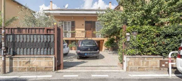 12-Zimmer Haus in Ciampino, Italy, Nr. 31496 11
