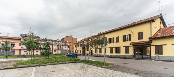 Apartamento de 2 habitaciónes en Arluno, Italy No. 161009 4