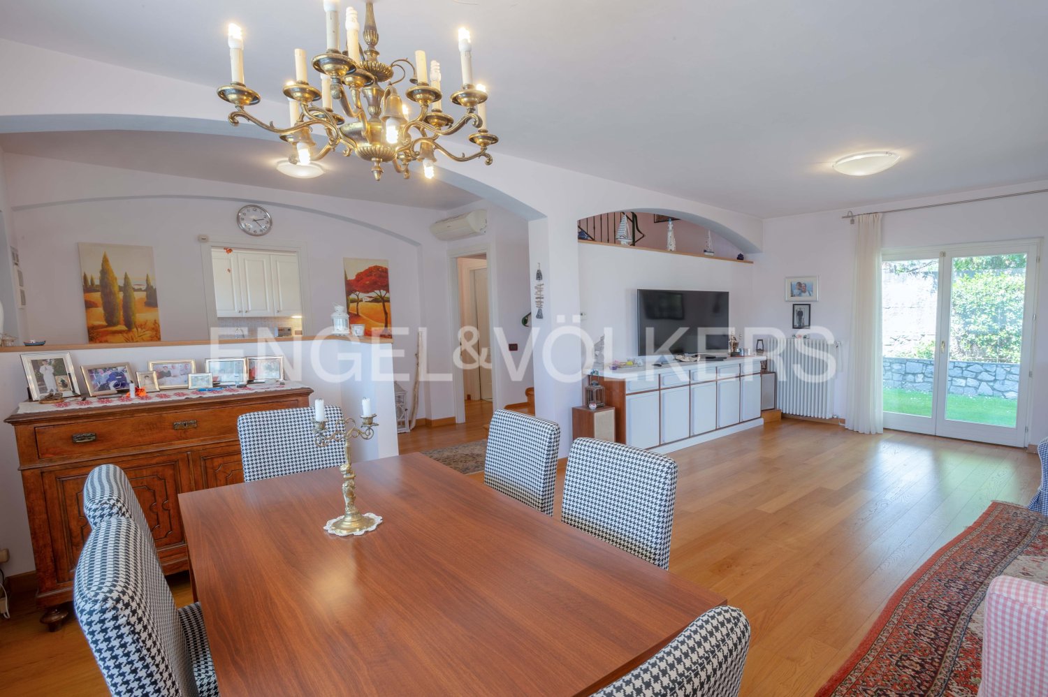 Вилла с 4 спальнями в Триест, Италия № 103487