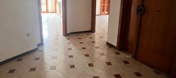 445m² Building in Pignataro Maggiore, Italy No. 56699 5