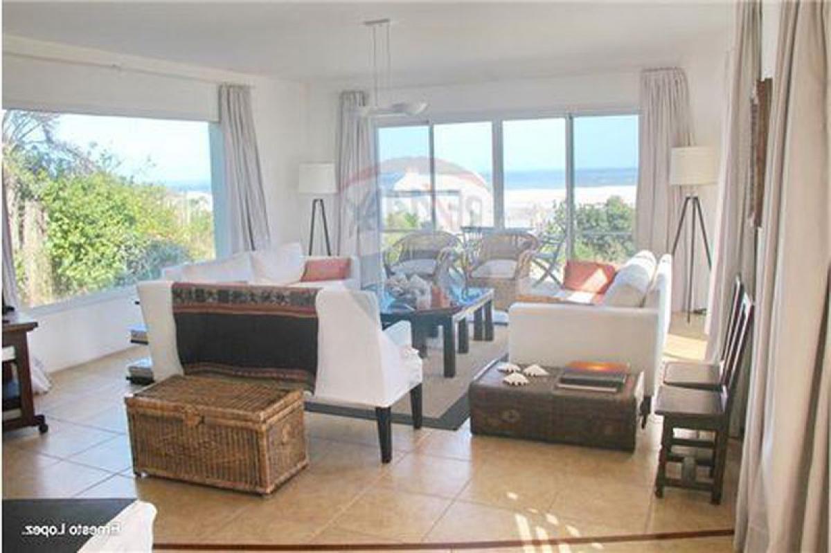 4 bedrooms House in Maldonado, Uruguay No. 3254