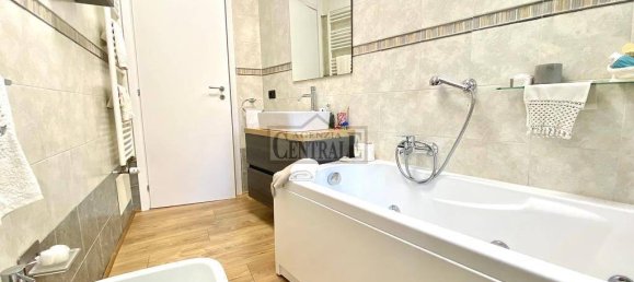 2 Schlafzimmer Wohnung in Sanremo, Italy, Nr. 30163 12