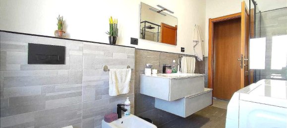 Apartamento de 4 habitaciónes en Valledoria, Italy No. 16378 10