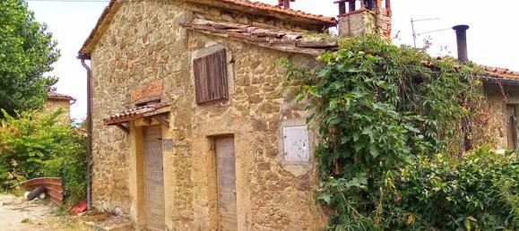 4 rooms Apartment in Castel Focognano, Italy No. 45274 3