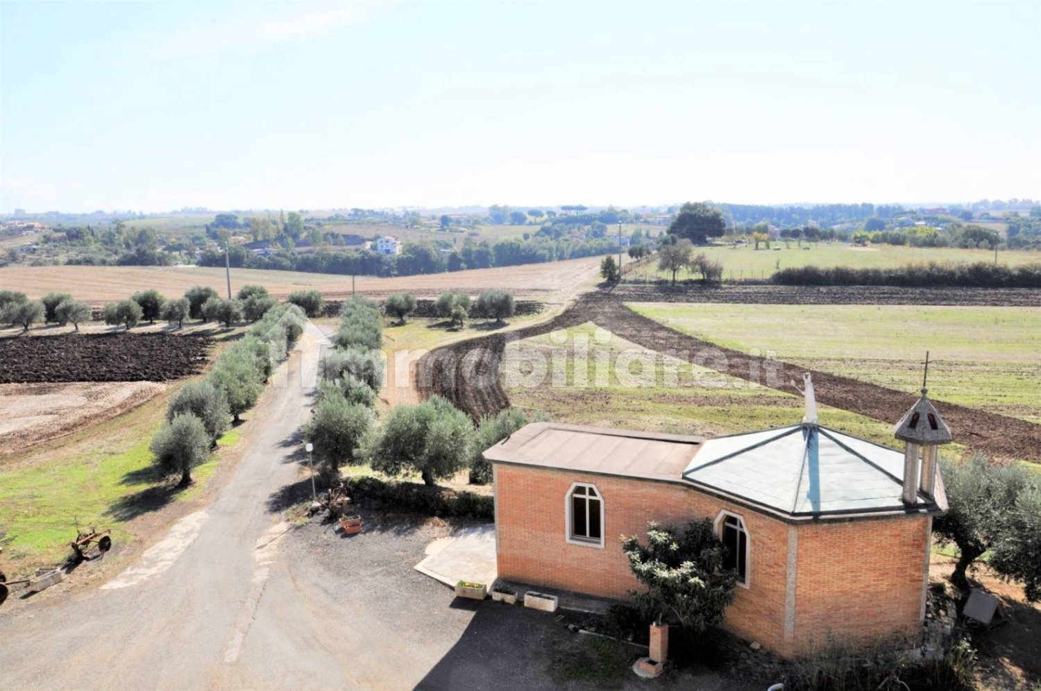 Дом с 3 спальнями в Ардеа, Италия № 32626