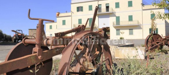 Дом с 3 спальнями в Ардеа, Италия № 32626 4