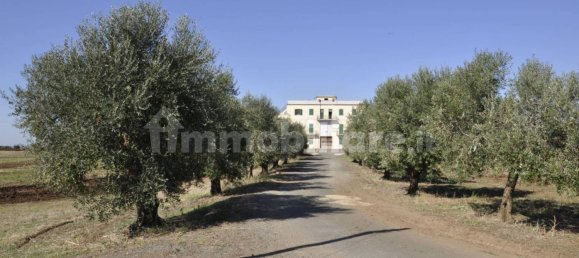 Дом с 3 спальнями в Ардеа, Италия № 32626 32