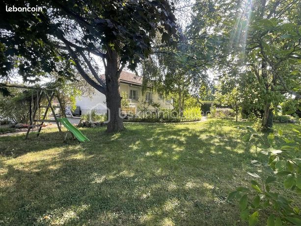 4 bedrooms House in Yonne, France No. 360409