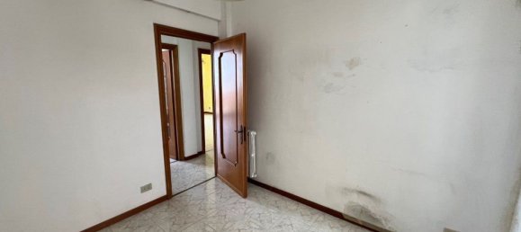 3-salle Penthouse à Genoa, Italy No. 112619 21