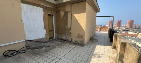 3-salle Penthouse à Genoa, Italy No. 112619 36