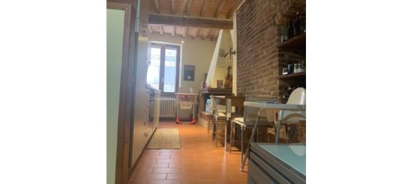 4 rooms House in Chiusi, Italy No. 252485 2