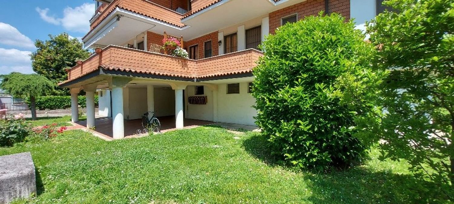 3-salle Penthouse à Crema, Italy No. 119014