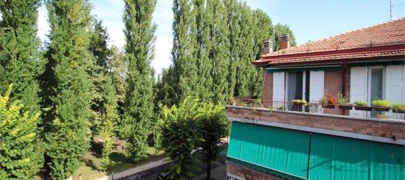 3 bedrooms Apartment in Sassuolo, Italy No. 324297 9