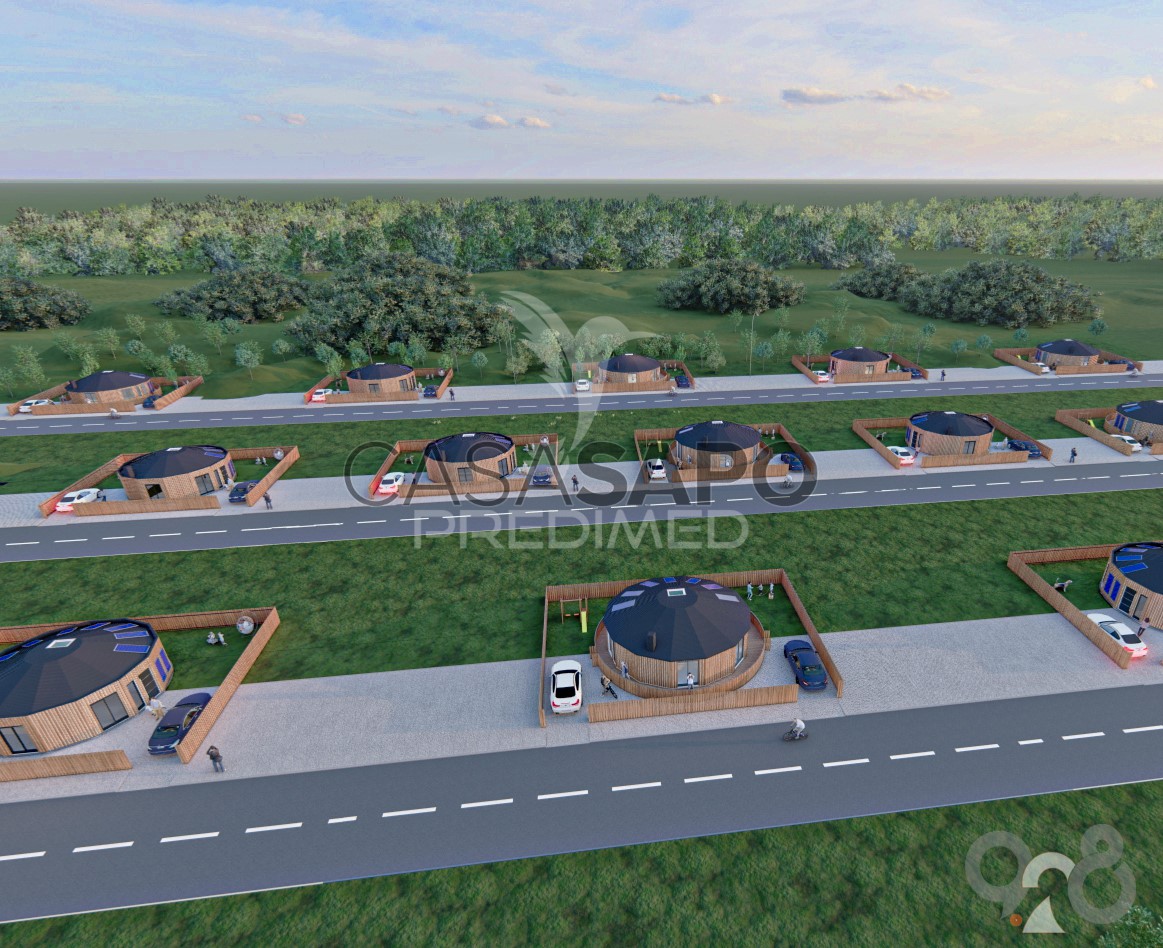  Land in Quarteira, Portugal No. 196634