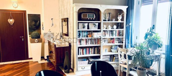 Apartamento de 3 dormitorios en Brescia, Italy No. 188846 4