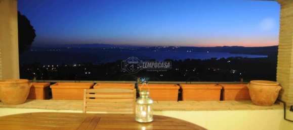 Apartamento de 2 dormitorios en Trevignano Romano, Italy No. 109005 12