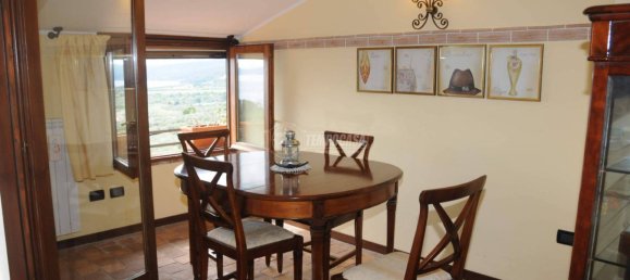 Apartamento de 2 dormitorios en Trevignano Romano, Italy No. 109005 4