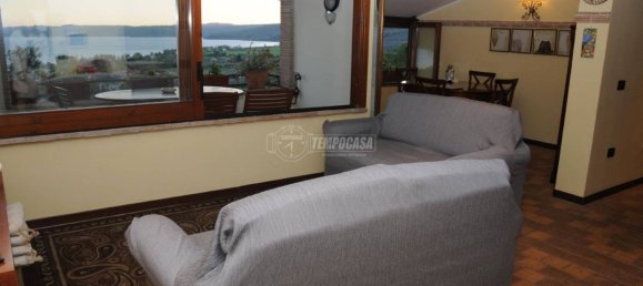 Apartamento de 2 dormitorios en Trevignano Romano, Italy No. 109005 7