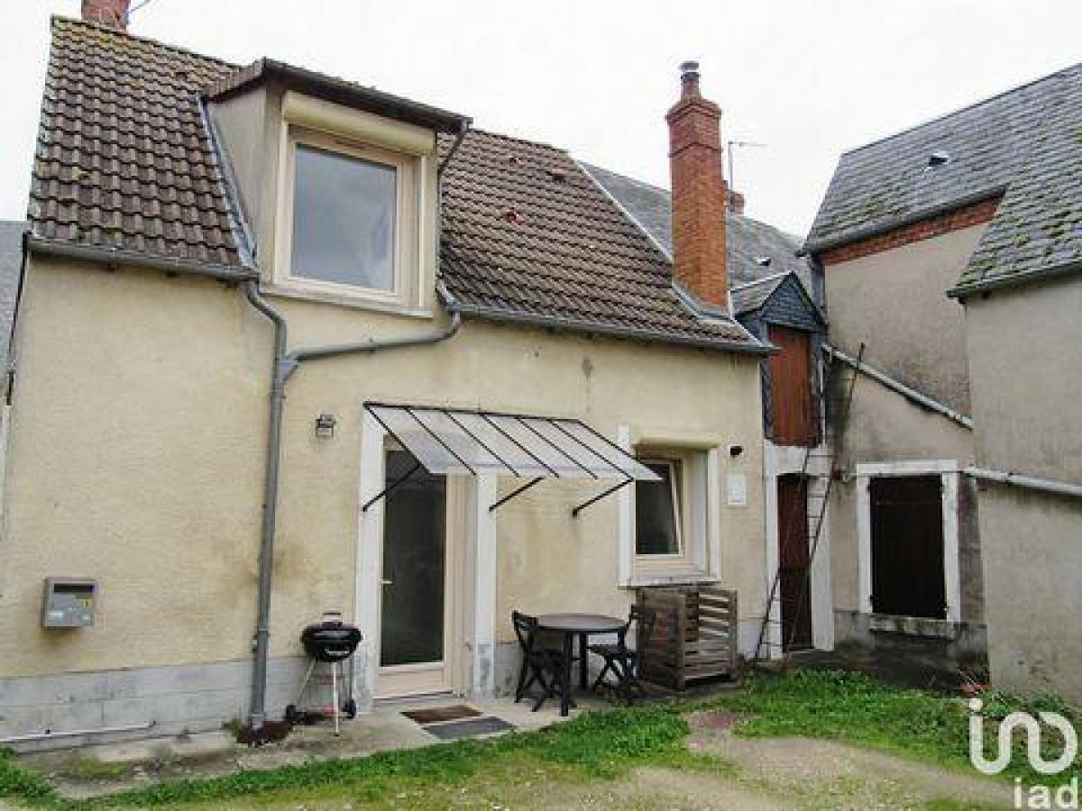 3 bedrooms House in Bourges, France No. 3927