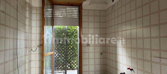 Квартира с 2 спальнями в Рим, Италия № 142752 9