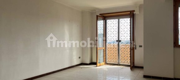 Квартира с 2 спальнями в Рим, Италия № 142752 3