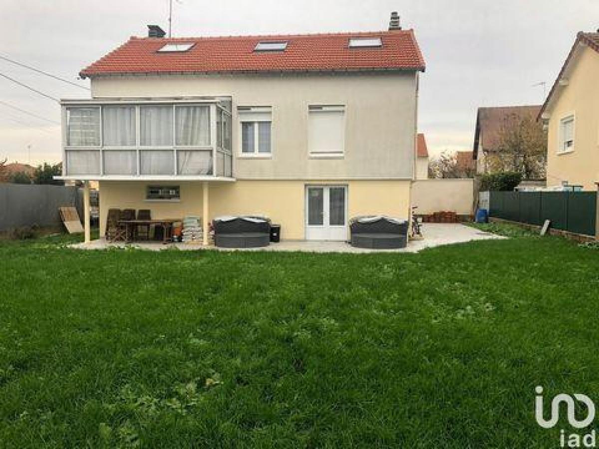 4 Schlafzimmer Haus in Sens, France, Nr. 7314