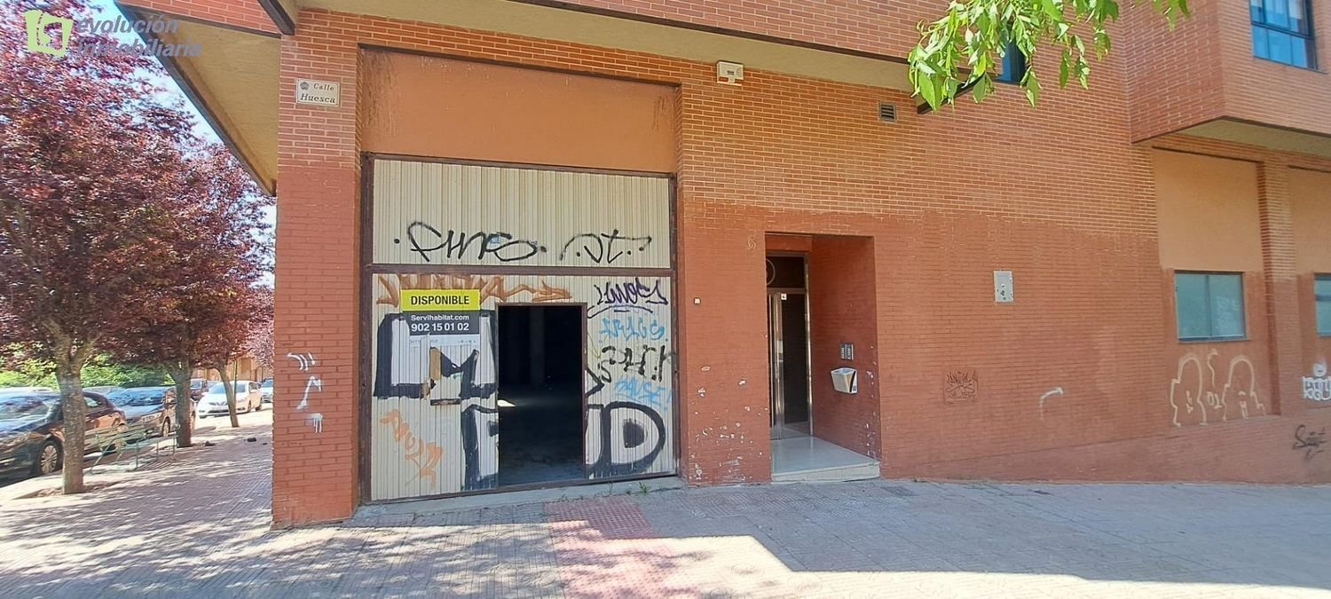  عقار تجاري في Burgos, Spain 225متر مربع رقم 110026